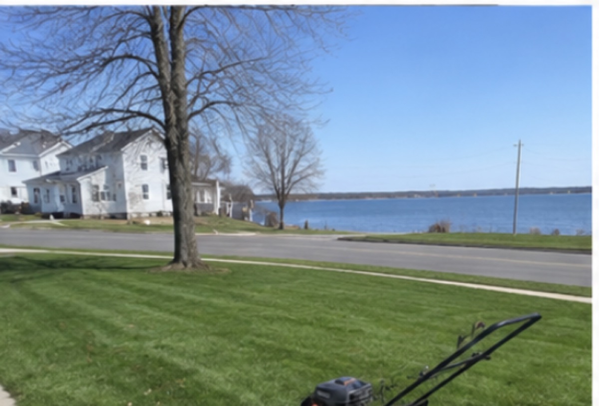 Lawn mowing and yard maintenance service